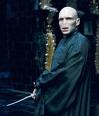 Voldemort cljai elrsrt tanrokat rendel a lny mell.